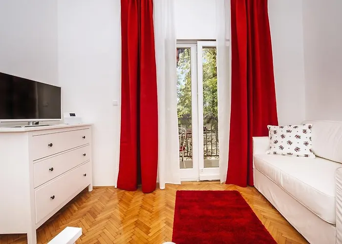 Jadera Appartement *